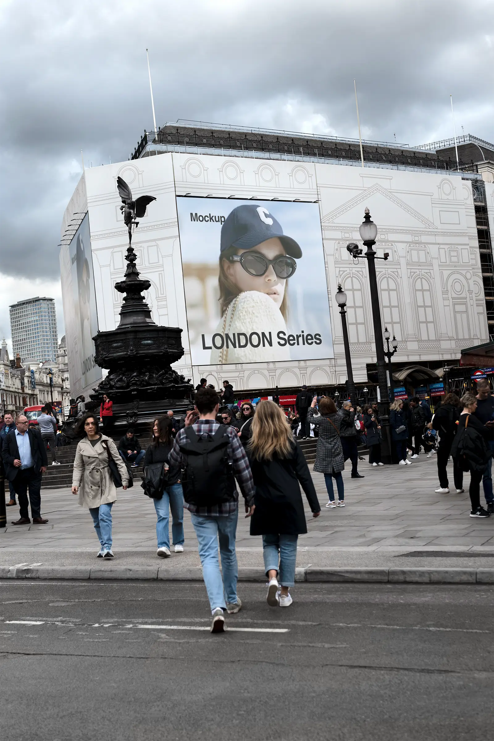 Banner mockup in London, Piccadilly Circus