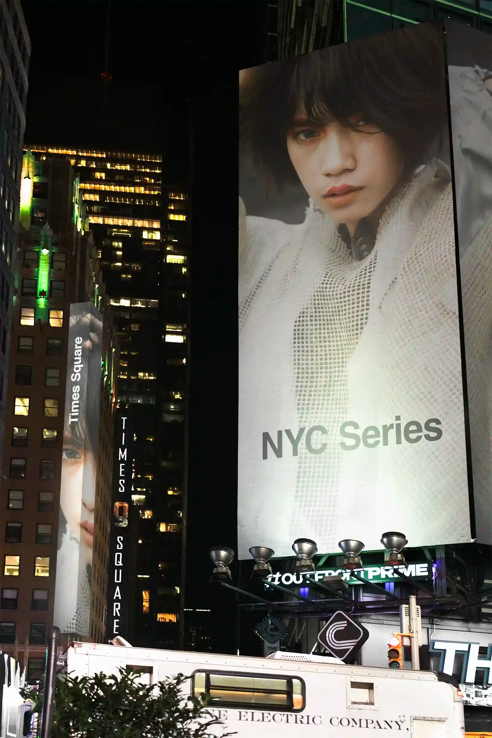 Billboard mockup on Times square and Broadway in New York, United States. PSD Mockup on Photoshop for your design 6