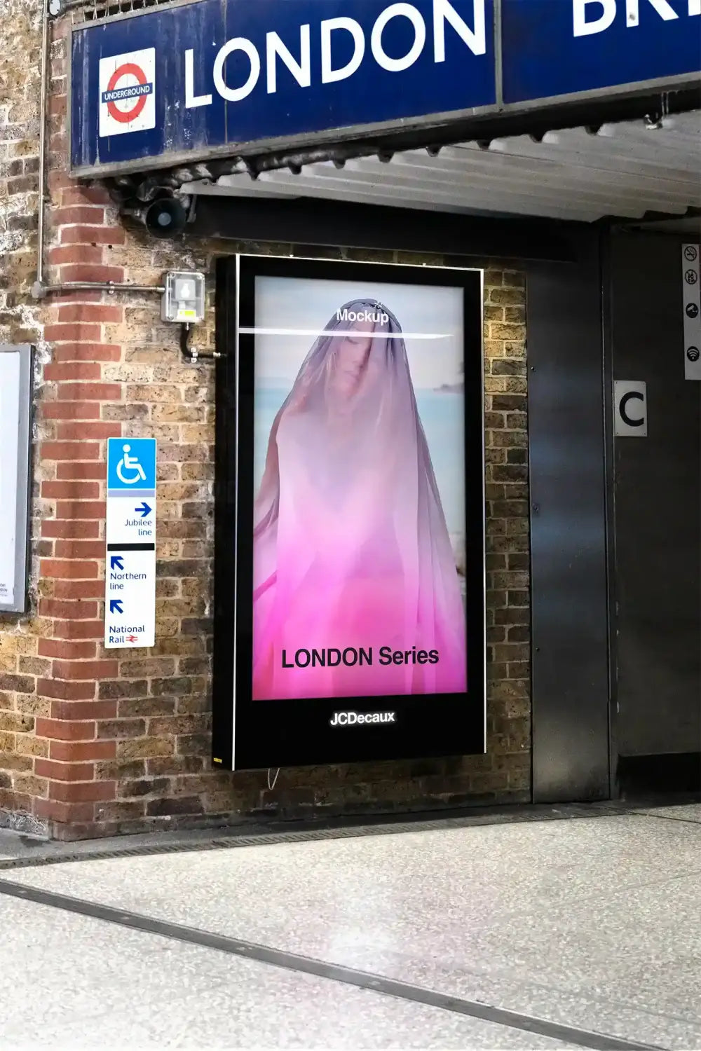 Poster mockup in the London Underground, London Tube, © BRANDACLE MOCKUPS 2026. 