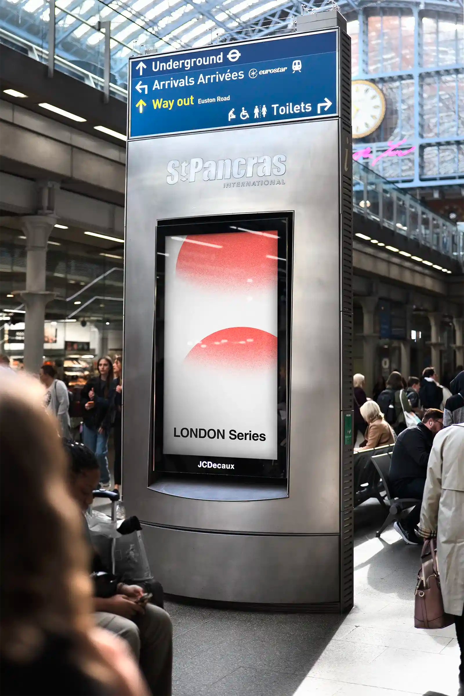 Billboard mockup in London St Pancras Train Station, UK. PSD Mockup on Photoshop for your design 3