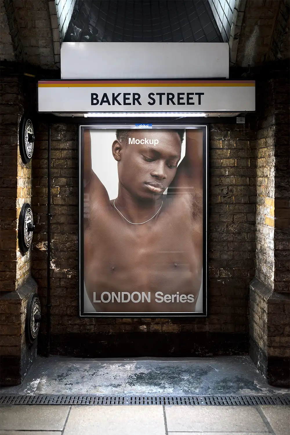 Poster mockup in the London Undeground (London Tube). © BRANDACLE MOCKUPS 2026. 