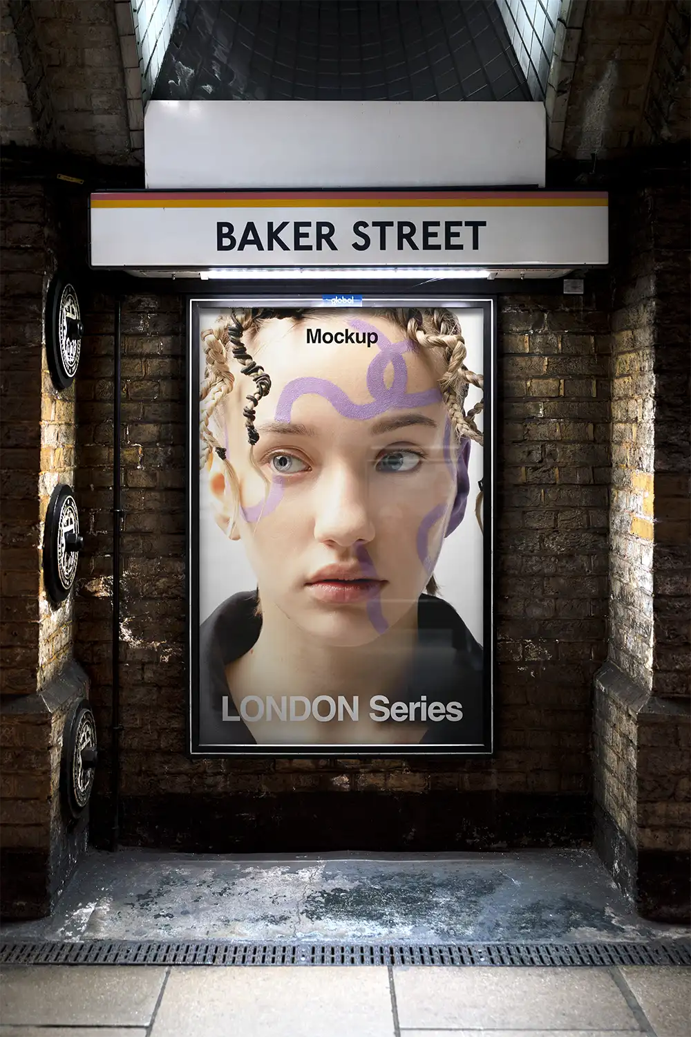 Poster mockup in the London Undeground (London Tube). © BRANDACLE MOCKUPS 2026. 