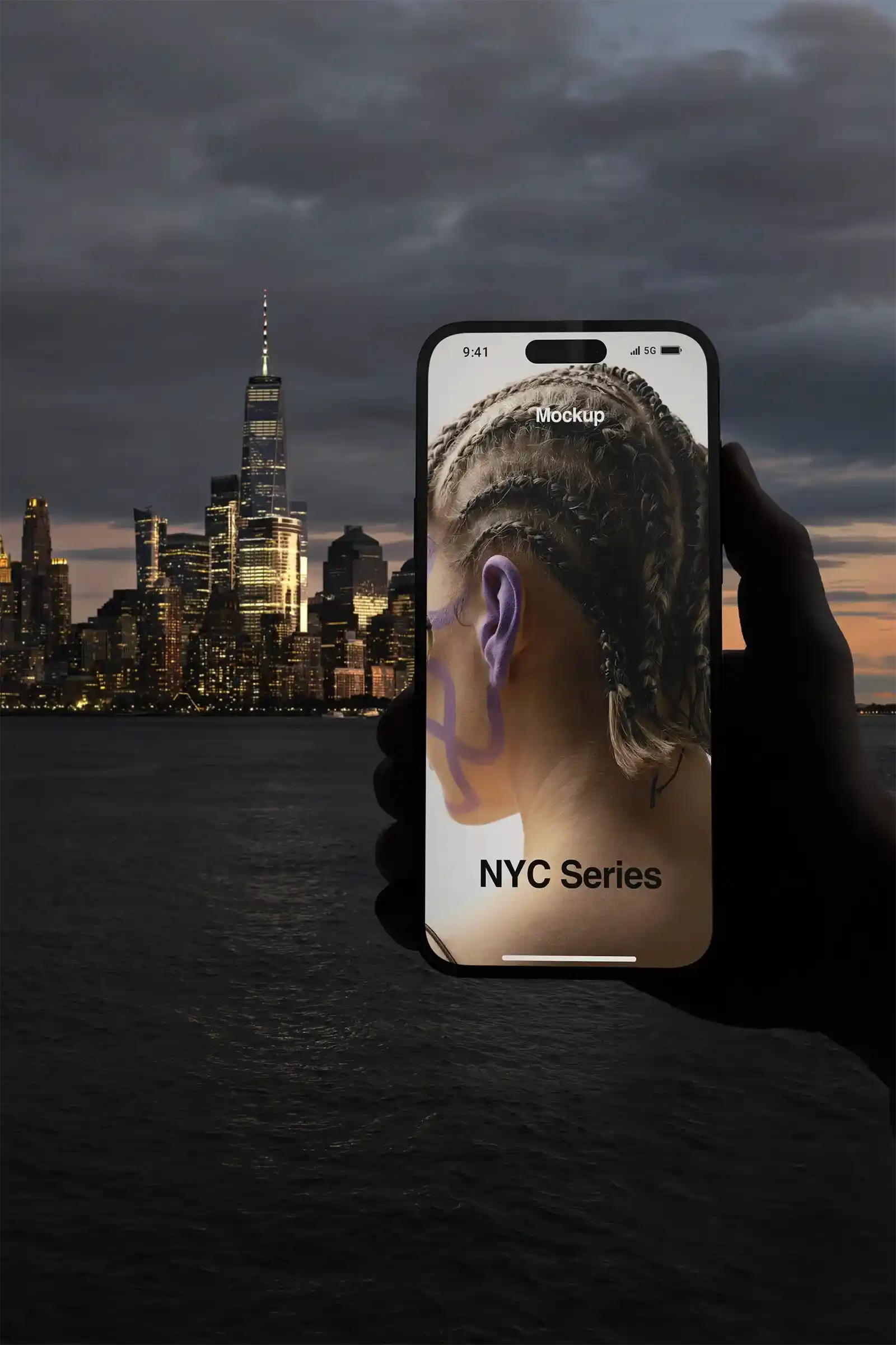 New_York_iPhone_Mockup_Manhattan_Sunset_USA_US23NY1640_1