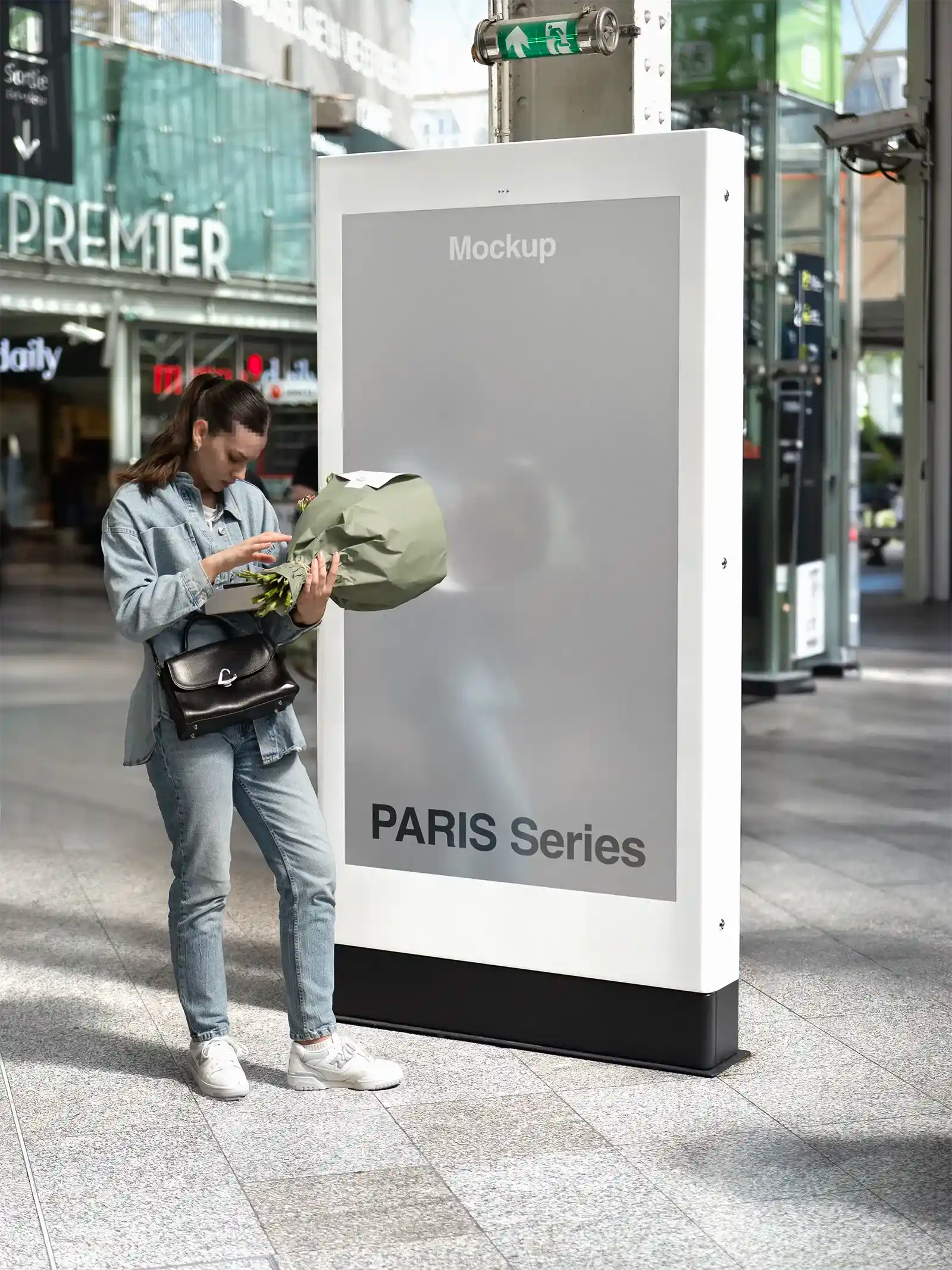 Billboard mockup in Paris, France. PSD Mockup on Photoshop for your design 4