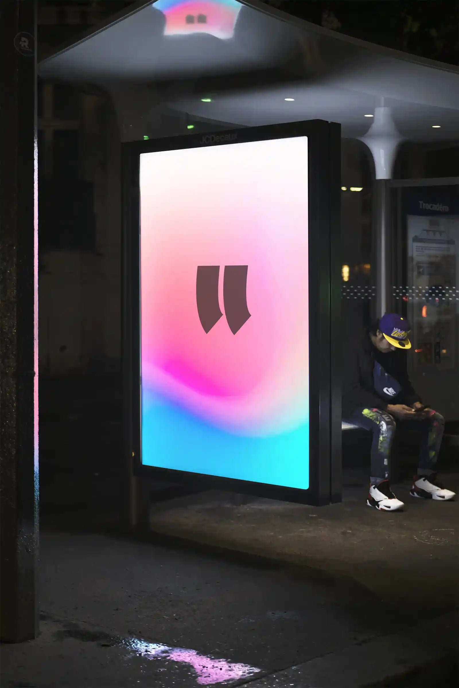 Billboard mockup in Paris, France. PSD Mockup on Photoshop for your design 4
