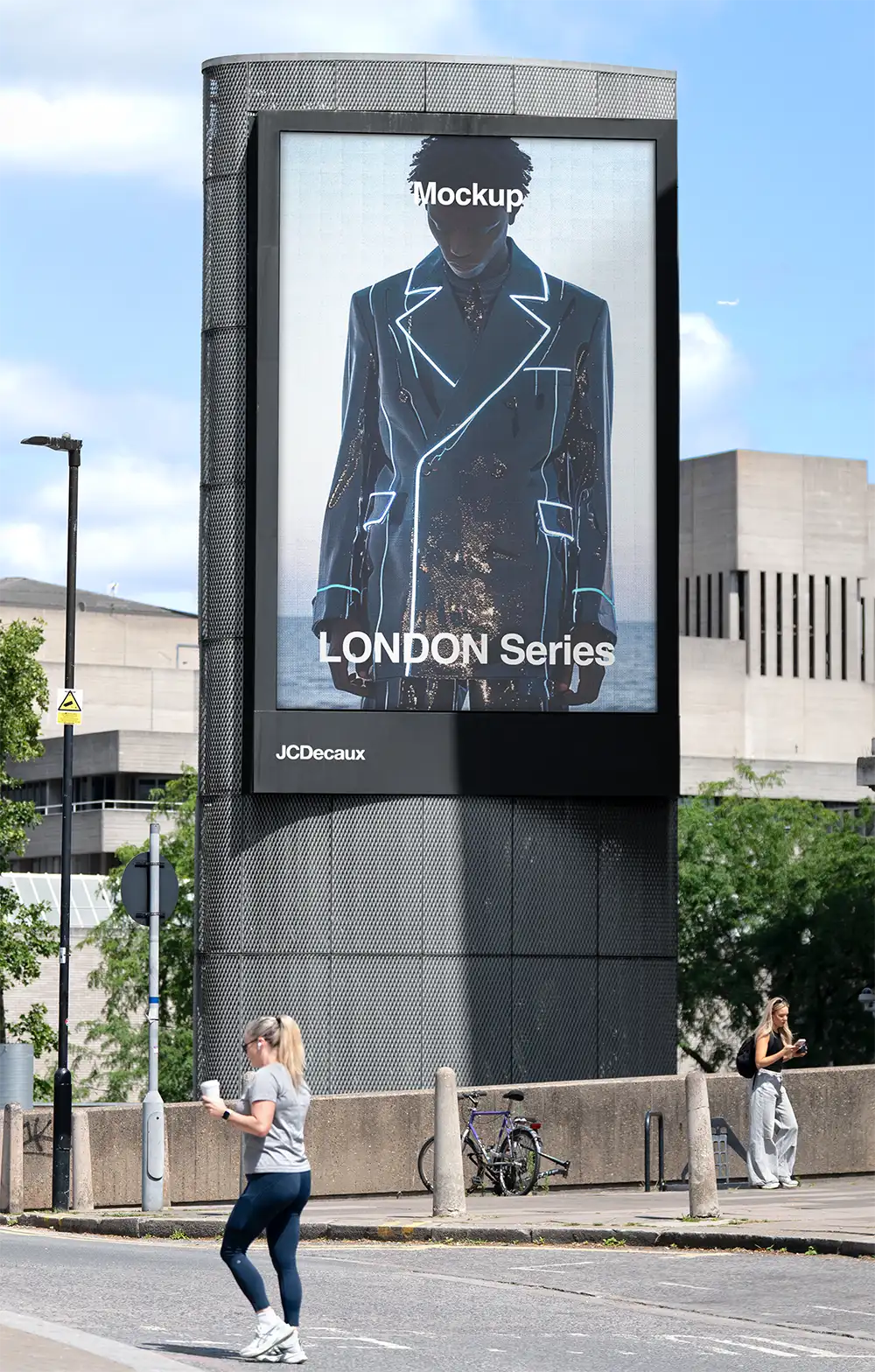 Billboard mockup in London. © 2026 BRANDACLE MOCKUPS. No unauthorized reproduction. No AI training allowed. No generative AI modification or derivative works permitted.