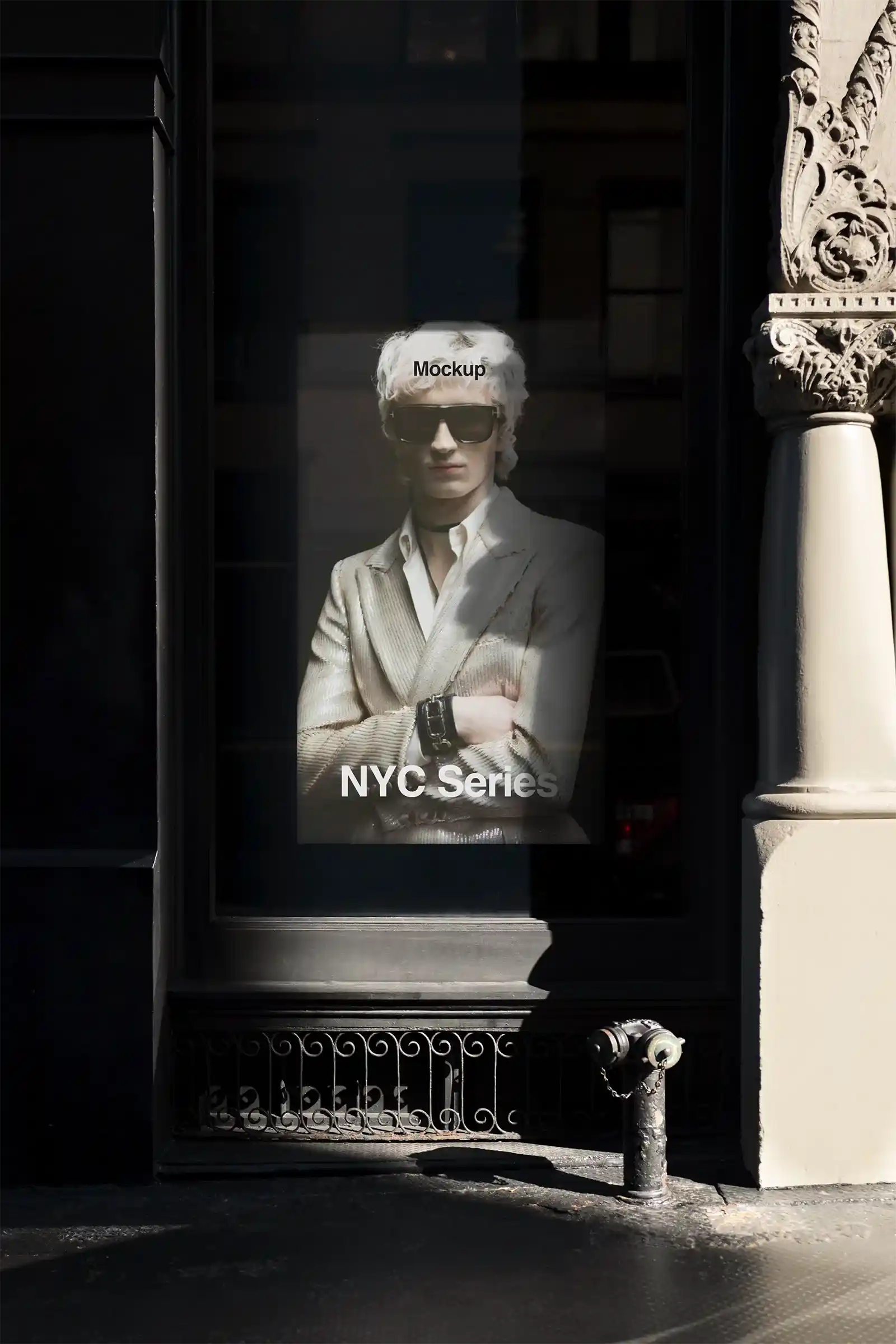 Storefront shop mockup in Soho, New York, United States.    PSD Mockup on Photoshop for your design 1