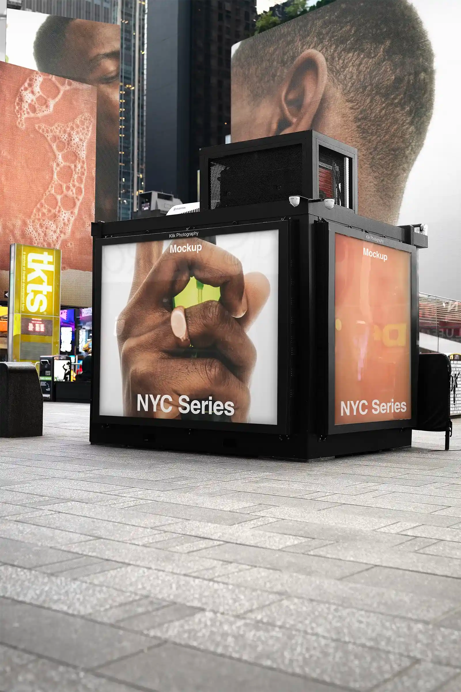 Billboard mockup on Times square subway in New York, United States. Digital screens PSD Mockup for Photoshop to showcase your design 1