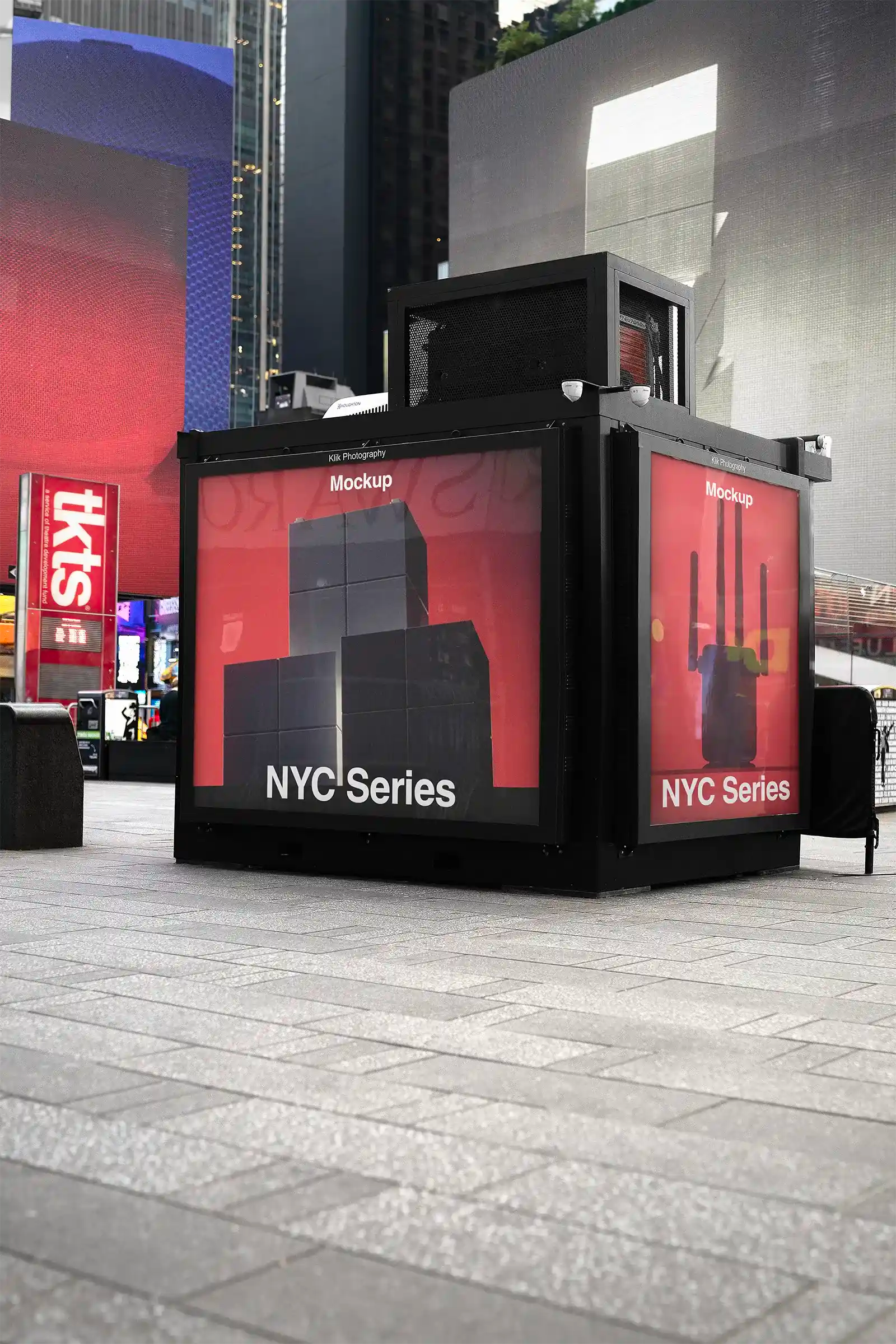 Billboard mockup on Times square subway in New York, United States. Digital screens PSD Mockup for Photoshop to showcase your design 4