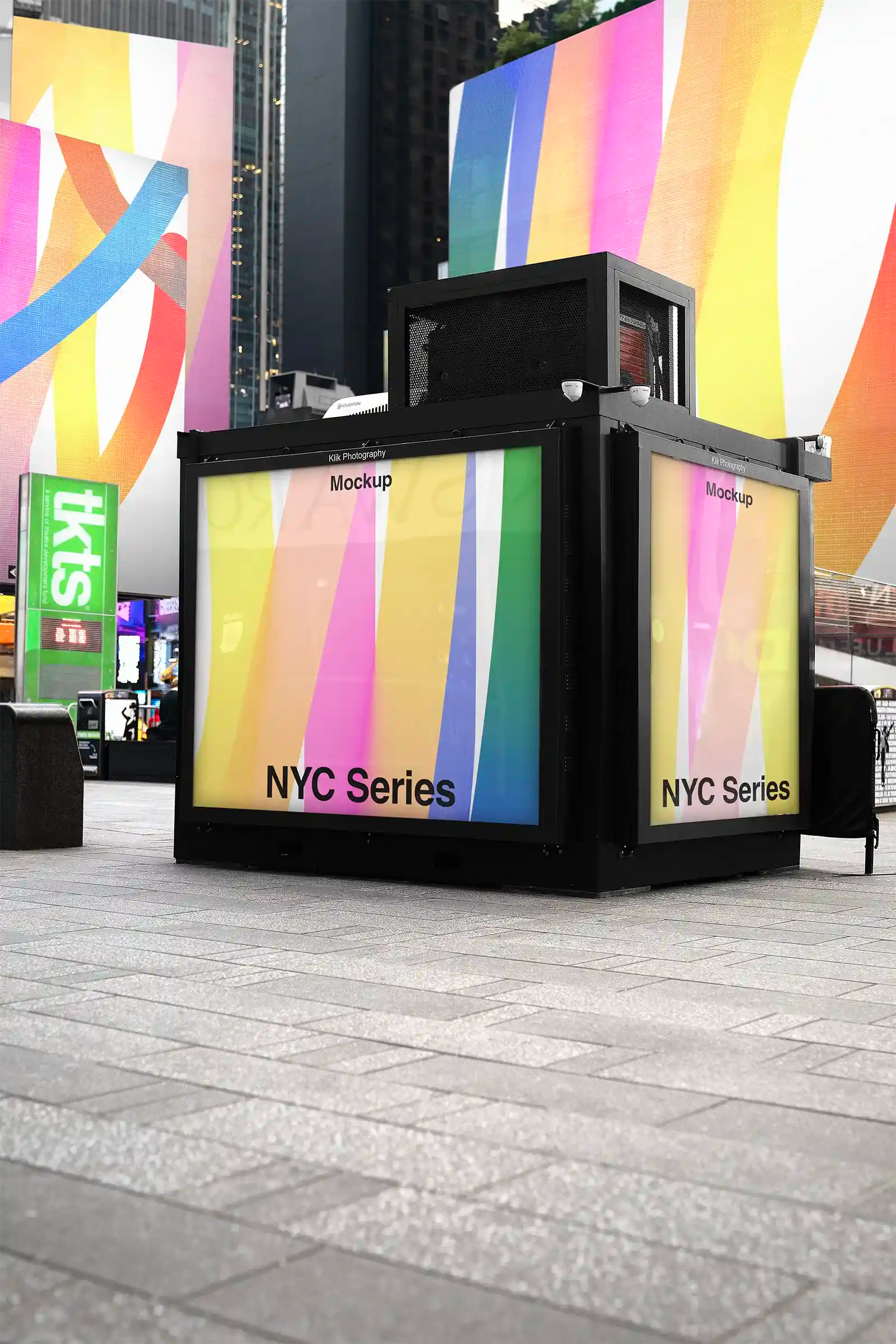 Billboard mockup on Times square subway in New York, United States. Digital screens PSD Mockup for Photoshop to showcase your design 6