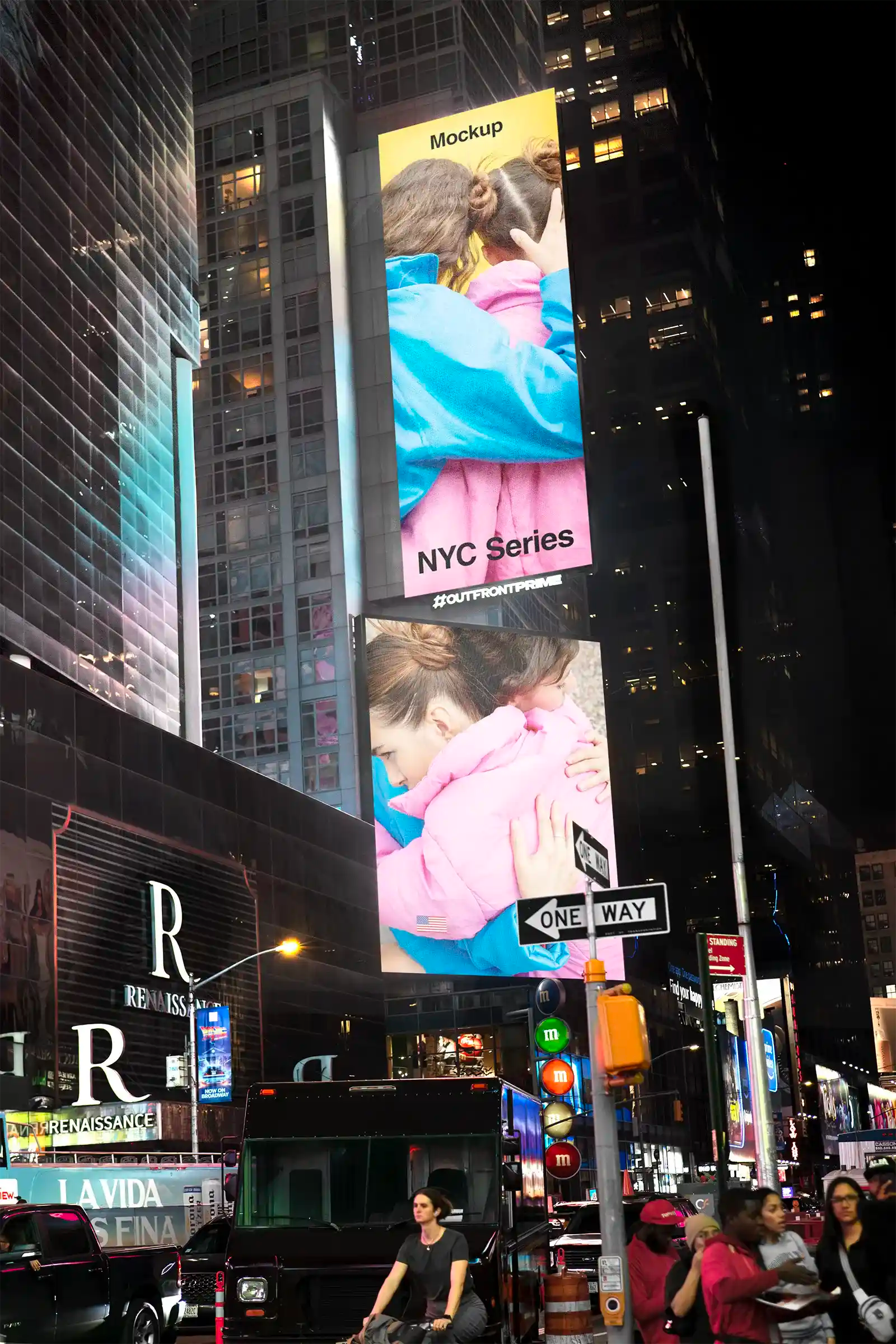 Billboard mockup on Times square in New York, United States. PSD Mockup on Photoshop for your design 