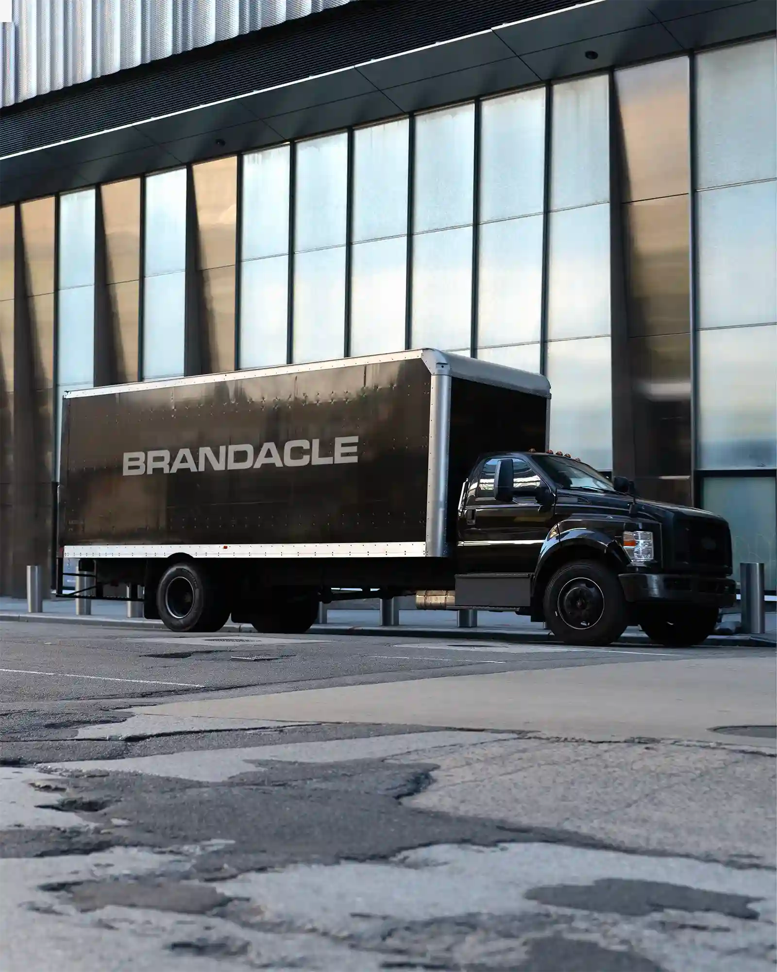 Truck mockup in New York, United States. Vehicles mockup. PSD Mockup Photoshop 3