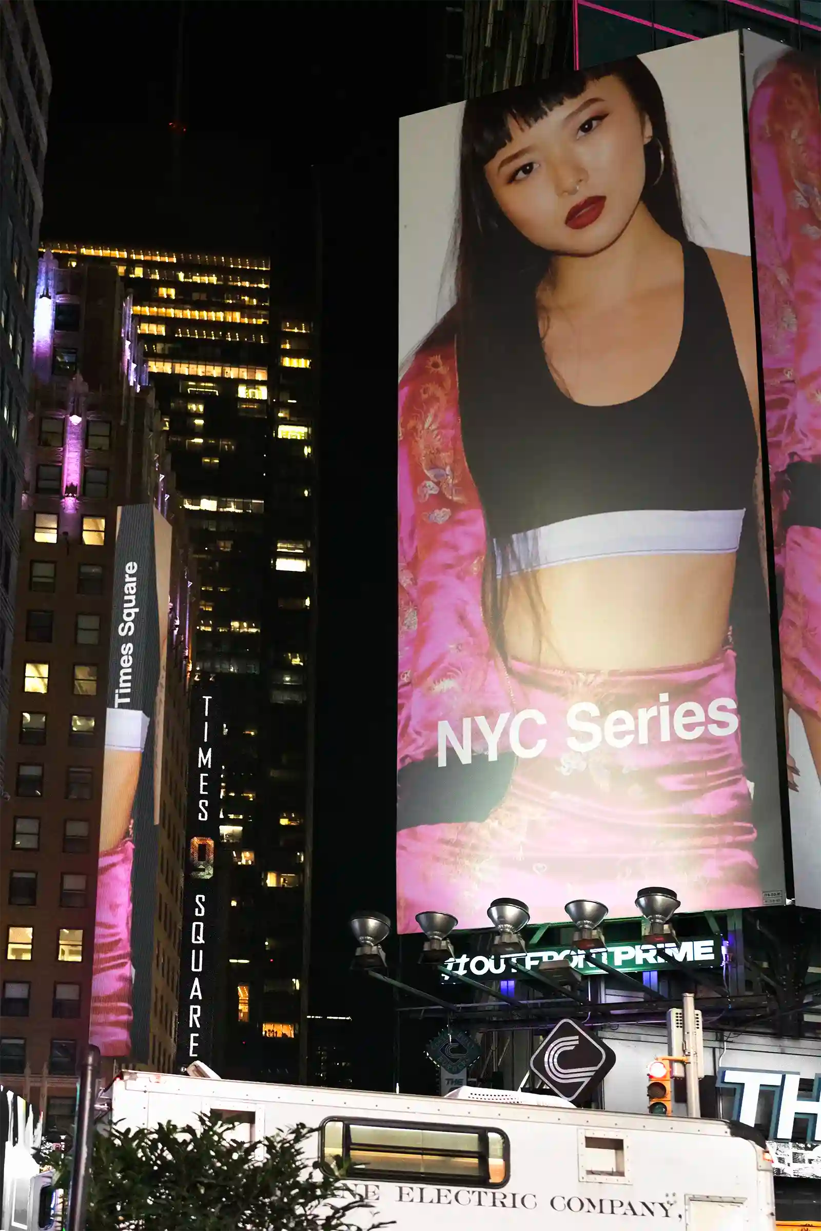 Billboard mockup on Times square and Broadway in New York, United States. PSD Mockup on Photoshop for your design 4
