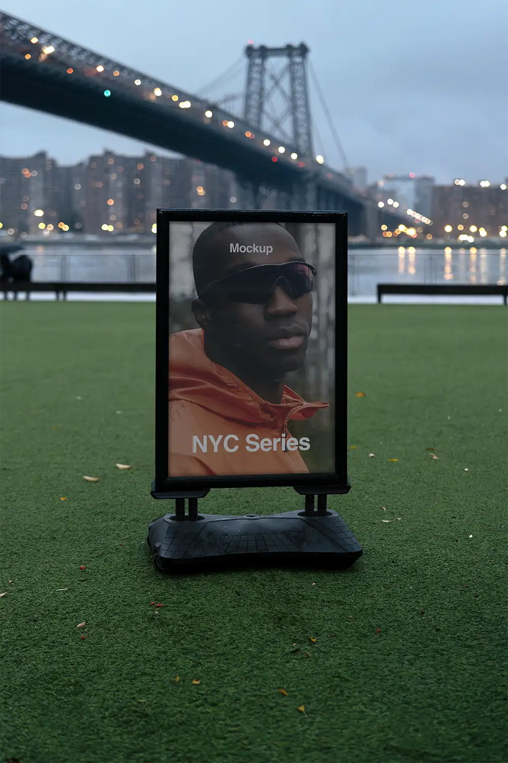 Poster mockup in New York, Manhattan, Brooklyn side